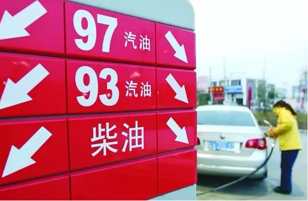 水冷機組油壓差過低故障