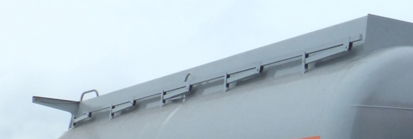 美的空調顯示e1故障