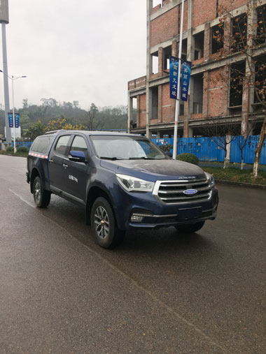 電磁爐18V電壓在那兒量